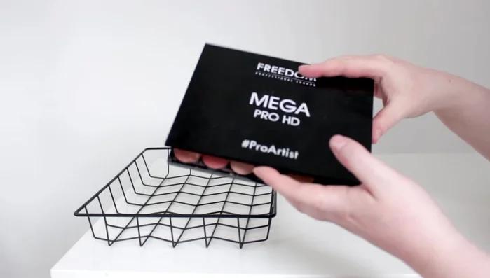 Arrange palettes by size (larger at the back, smaller at the front) for optimal organization and visual appeal.