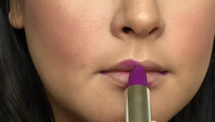 Outline your Cupid's bow.