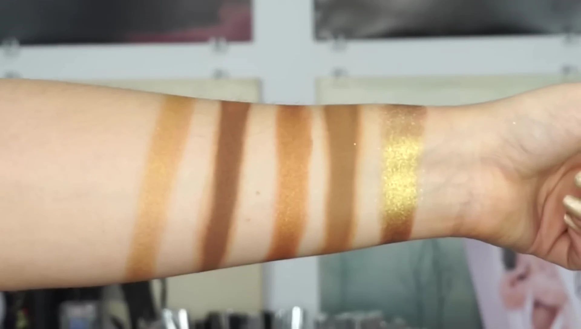 Swatch of Alchemist.