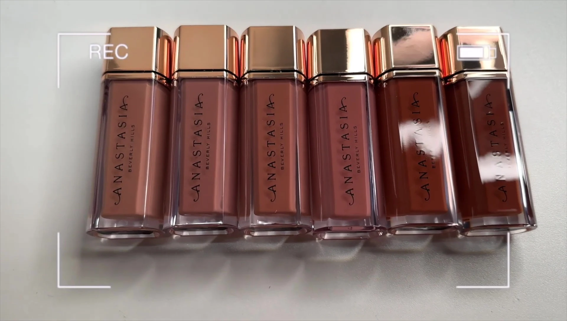 The six shades of the lipstick laid out in order of lightest to darkest.