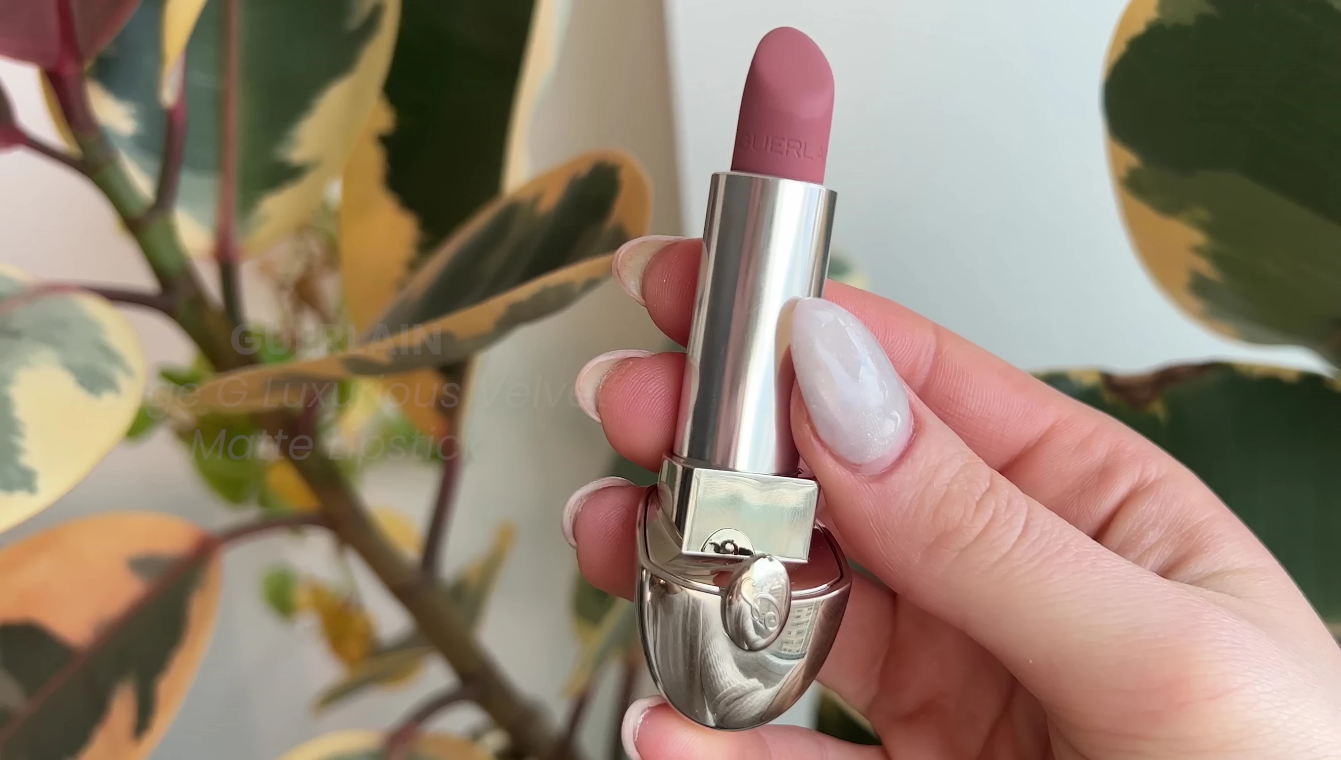 Guerlain Rouge G Velvet Lipstick swatches