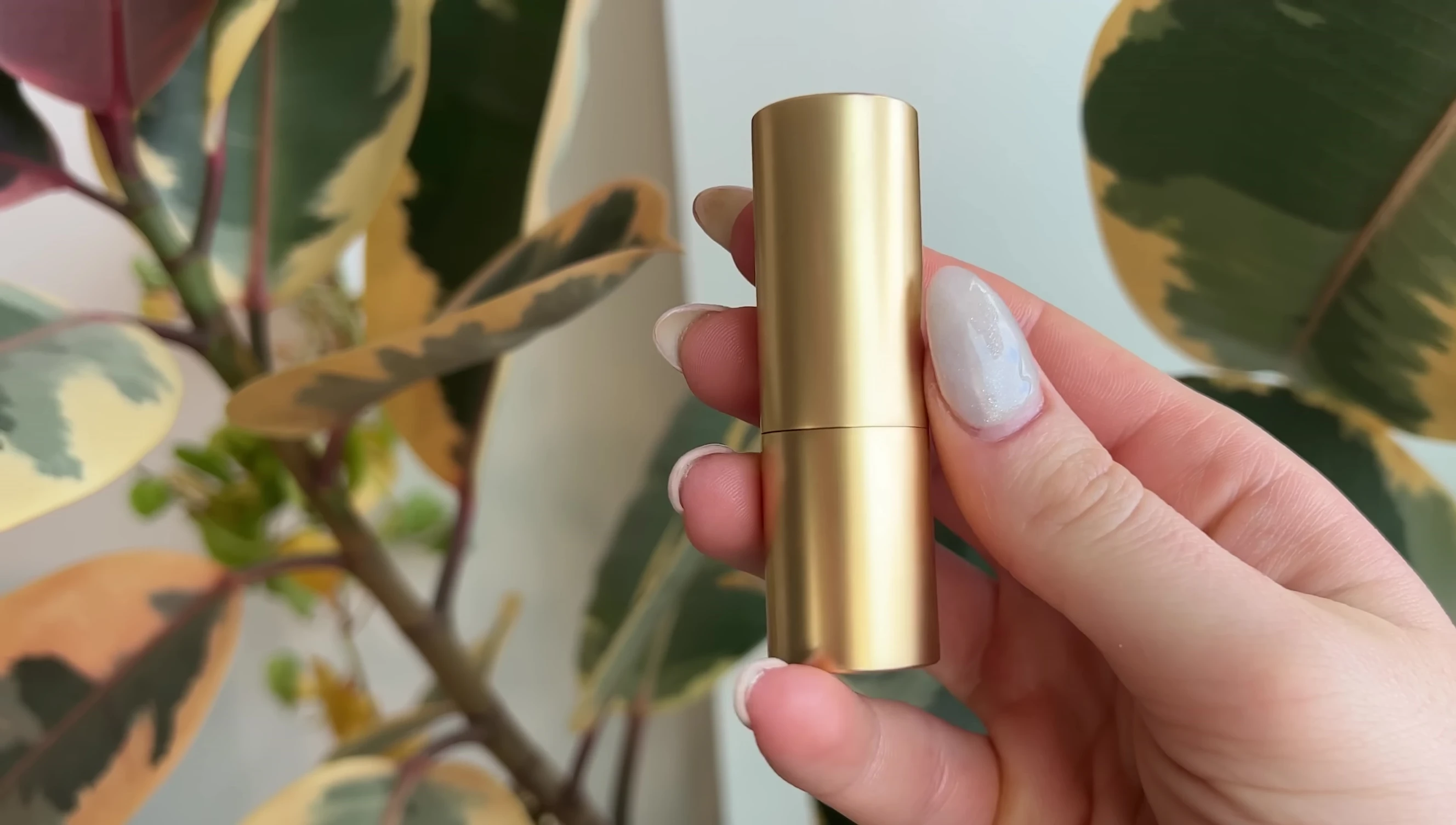 Lisa Eldridge Velvet Matte Lipstick packaging
