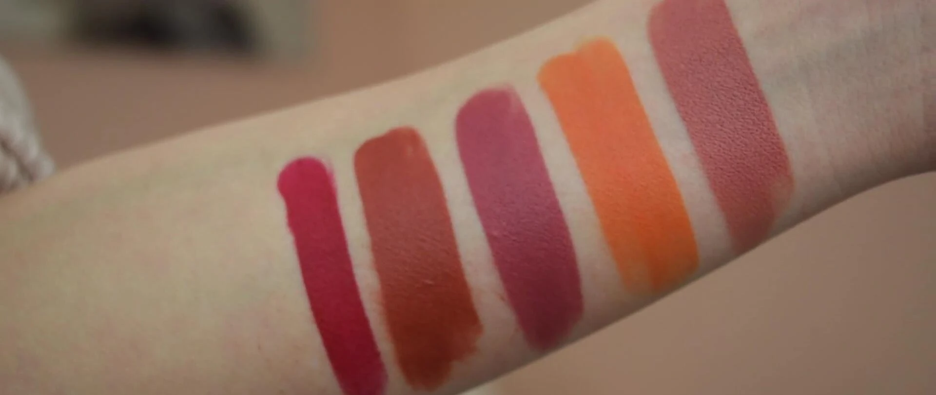 Close-up of Matane shade on the lips