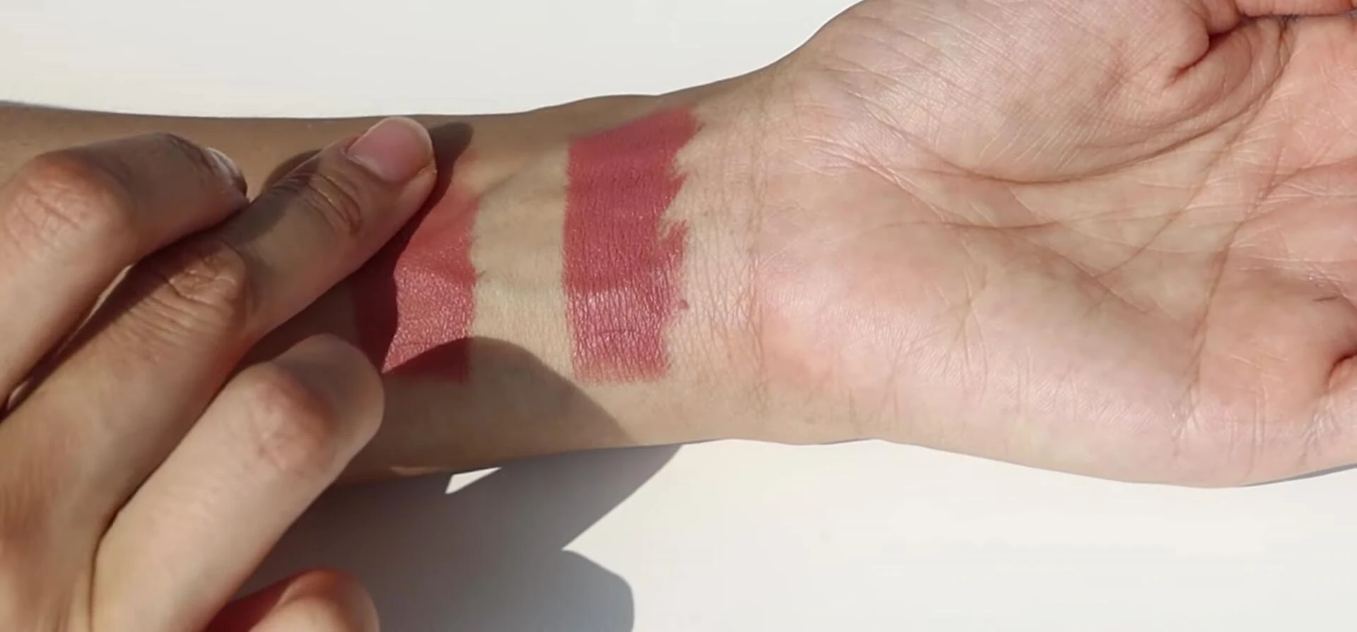 Blending the M∙A∙C blush.