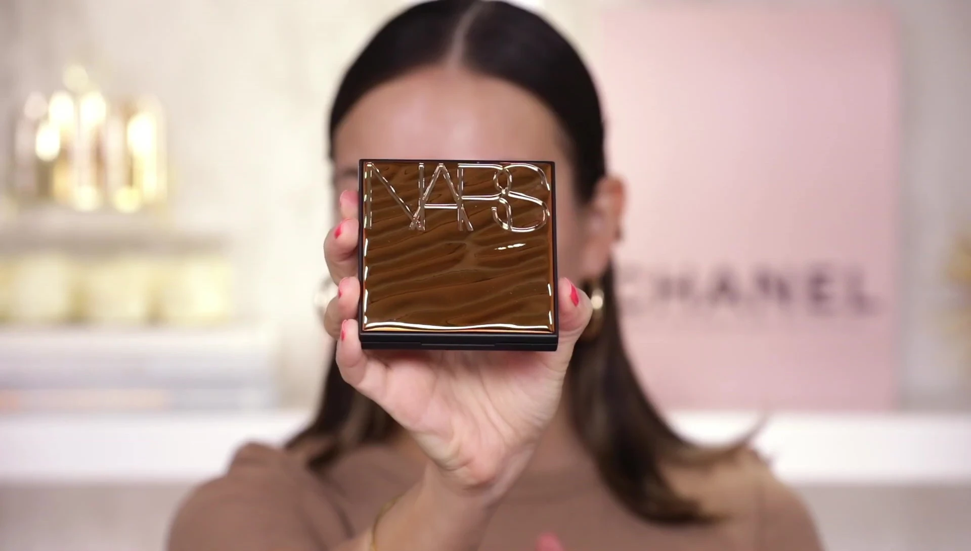 Close-up of the NARS Paradise Laguna bronzer packaging