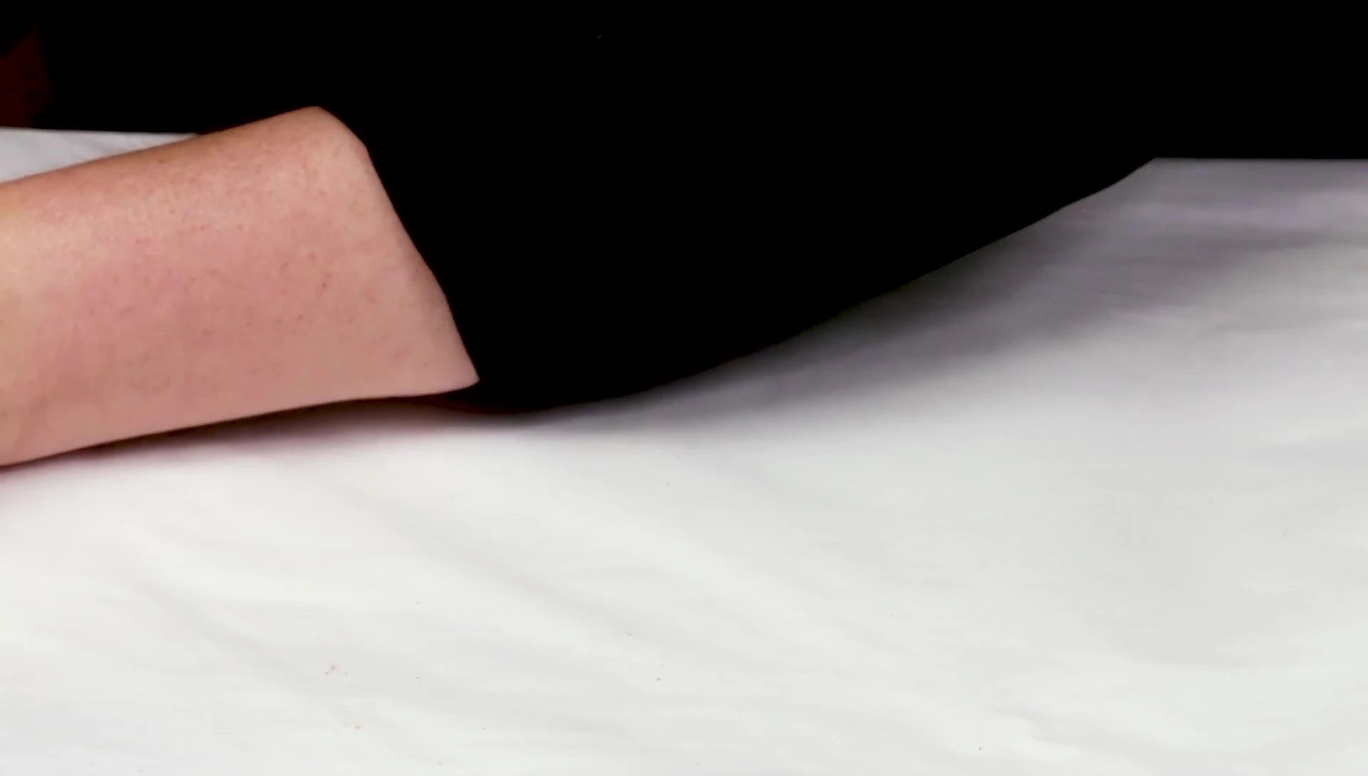 Reviewer showcasing the illuminating spray application