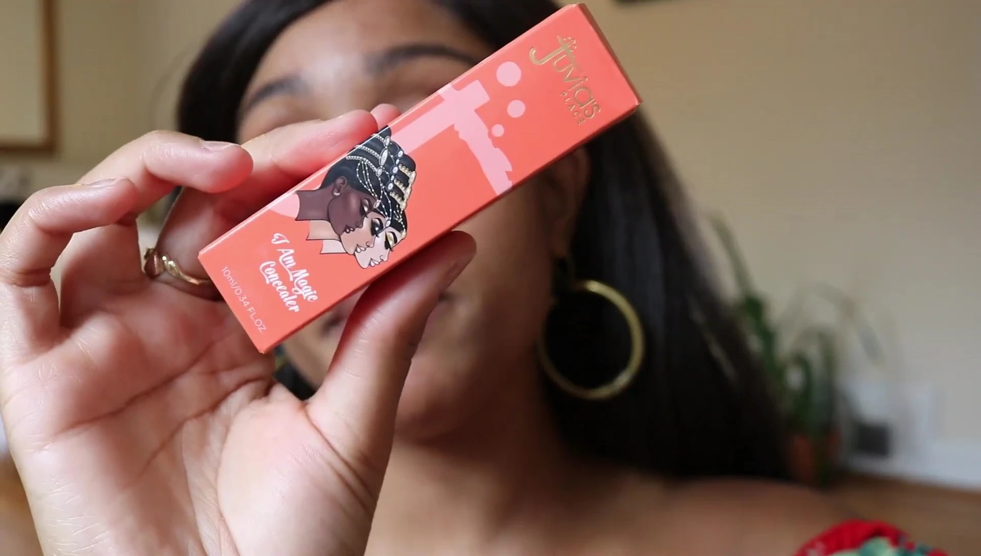Screenshot showing the application of concealer