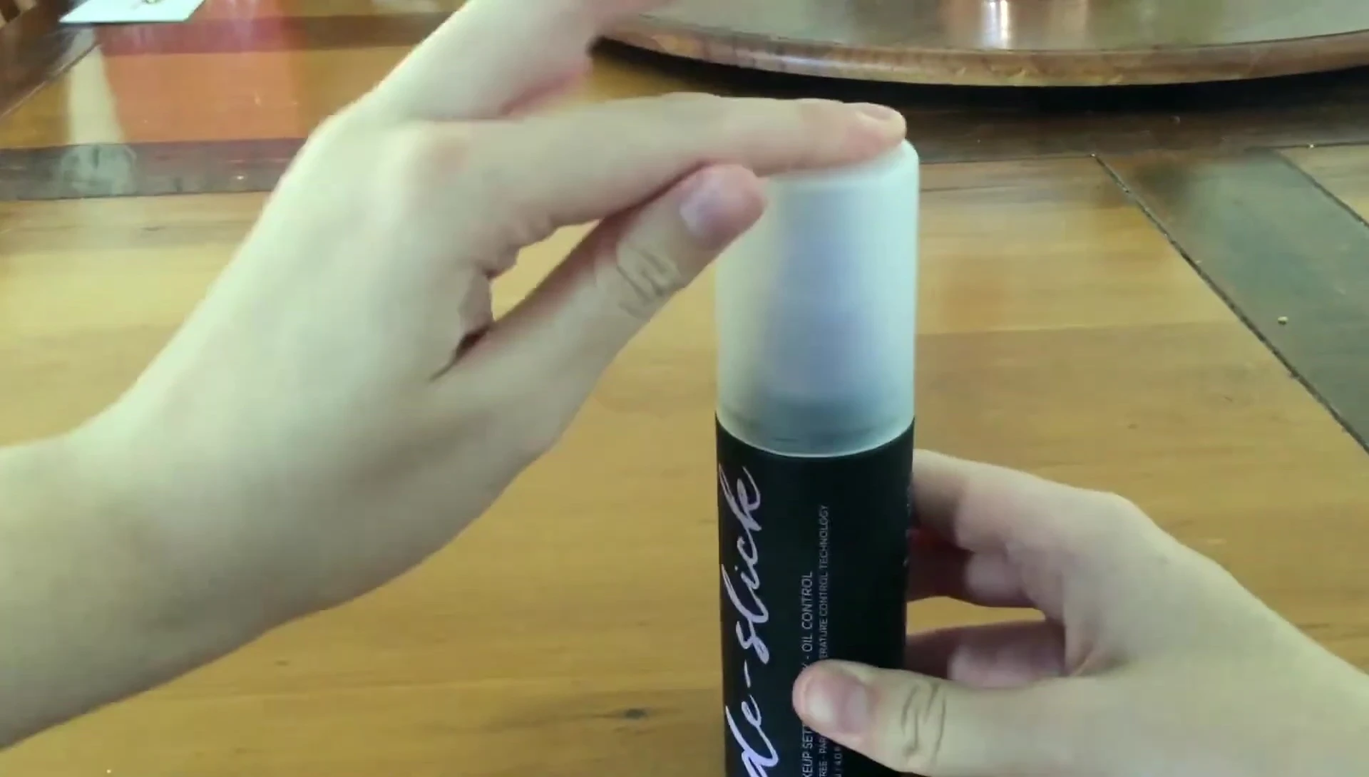 Comparison between the scent of De-Slick and All-Nighter.