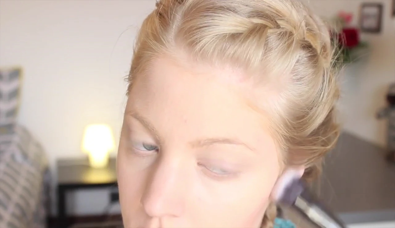 The reviewer demonstrating contour blending with the G3.