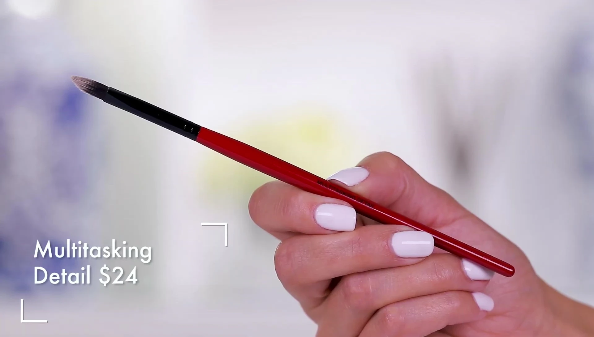 The Pinpoint Concealer brush highlighted.