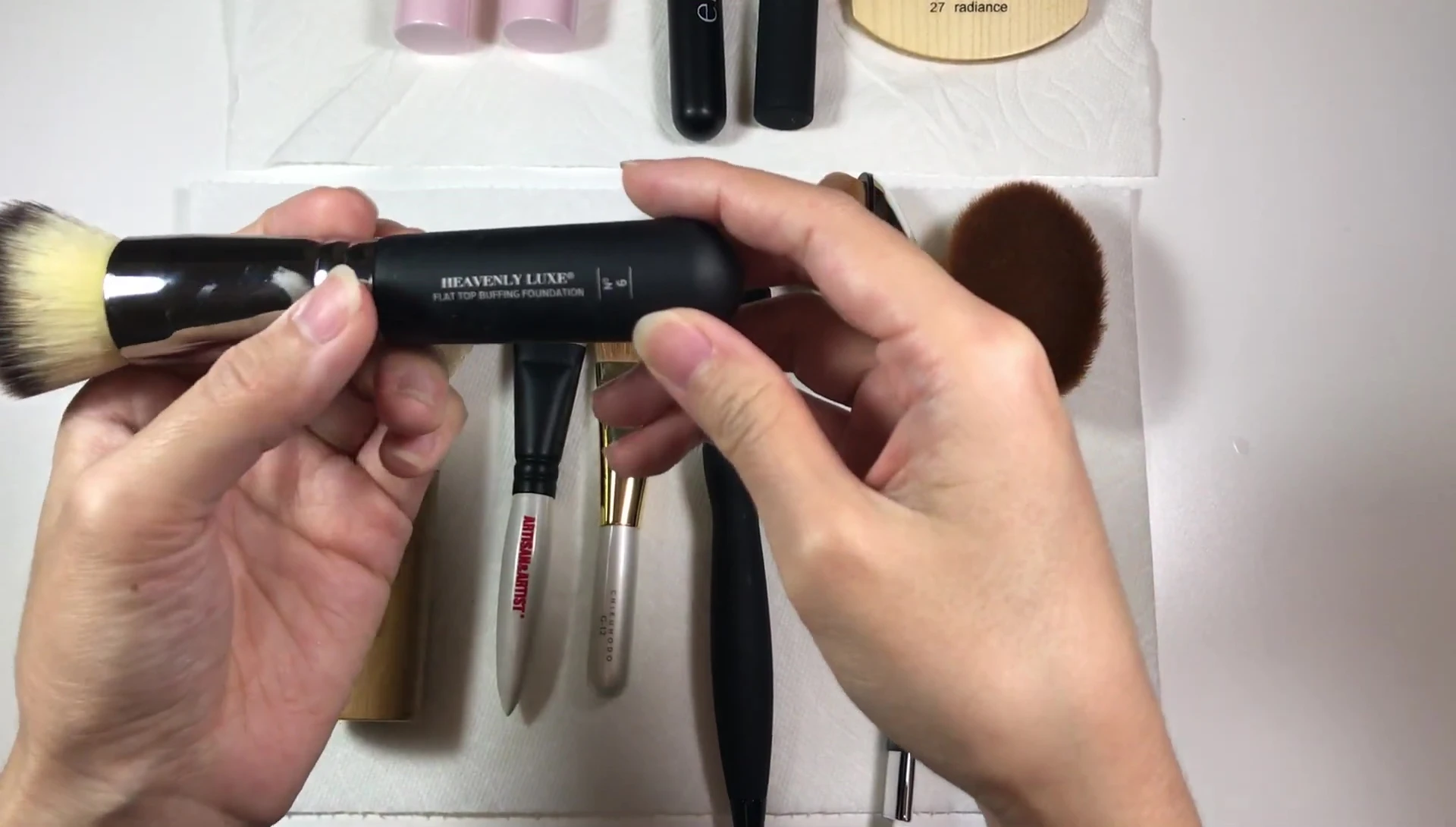 IT Cosmetics Heavenly Luxe flat top buffing brush