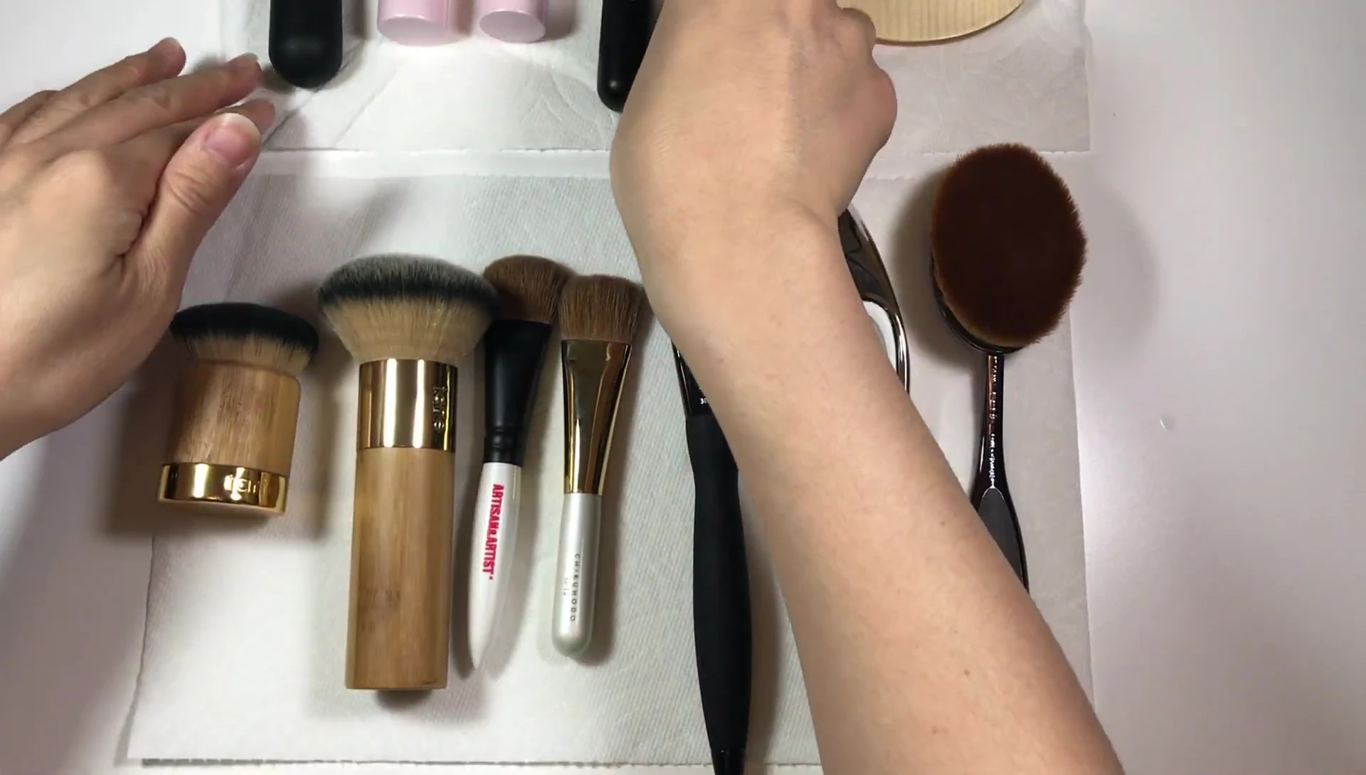Real Techniques Buffing Brush
