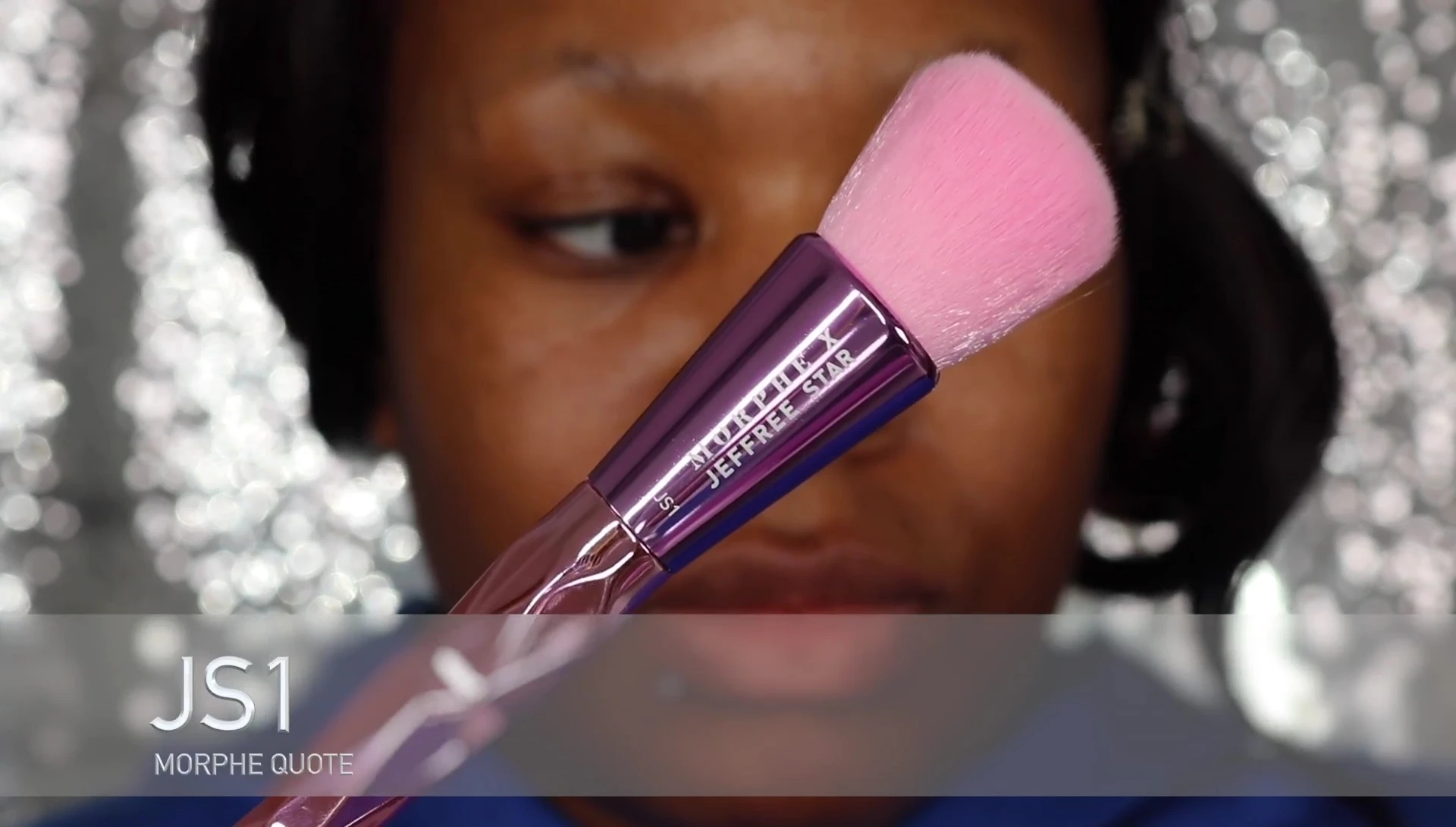 Close-up of the JS1 Size Queen brush