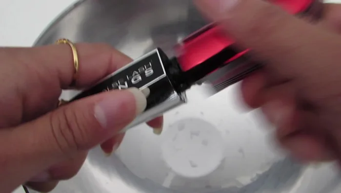 Discard the makeup remover. Fill the sink (or bowl) with water and add dish soap or shampoo to create bubbles.