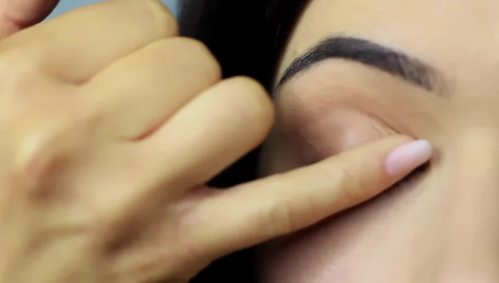 Softly blend any harsh lines with the blending brush.