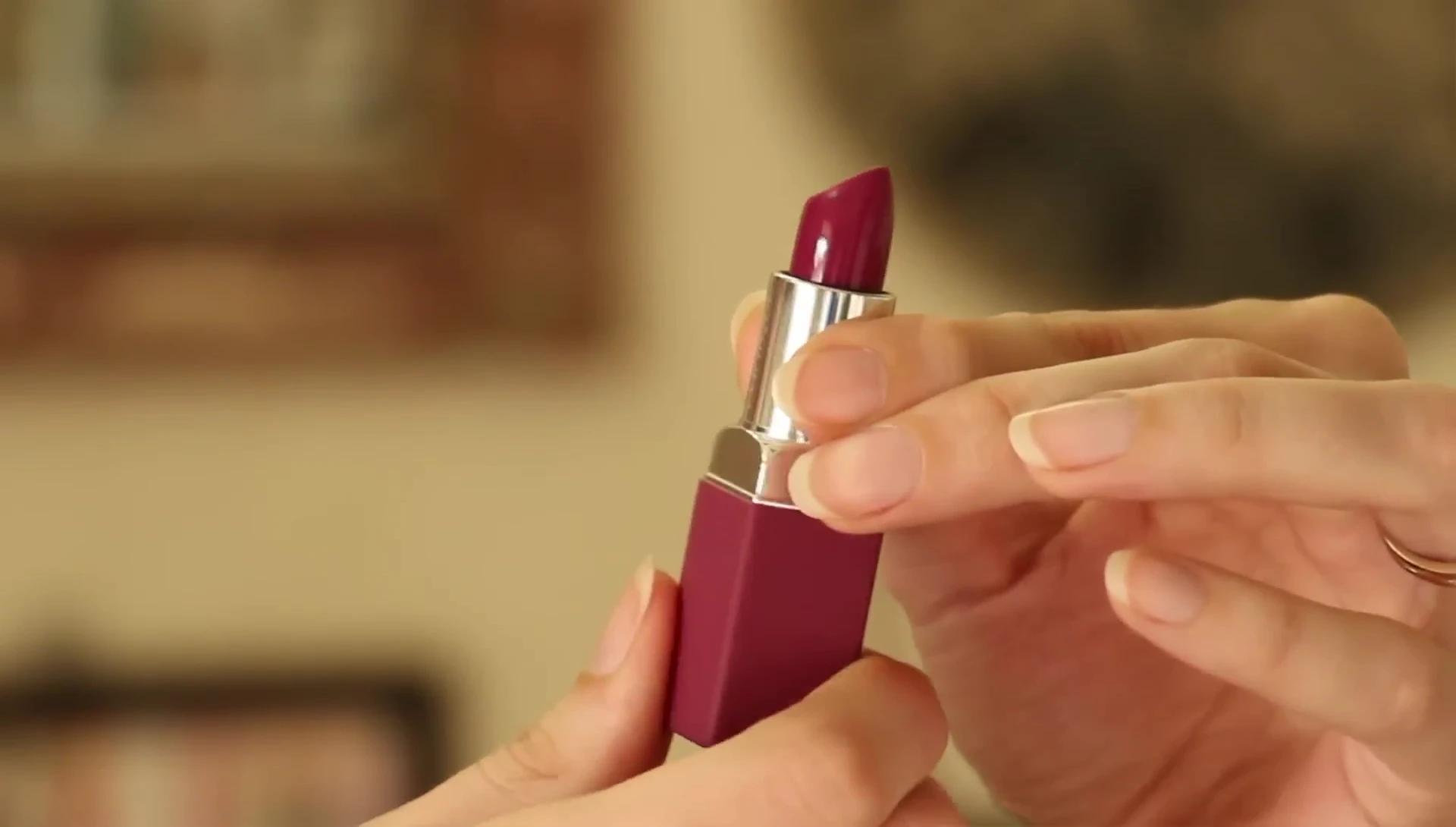 Image showing the unique shape of the lipstick bullet