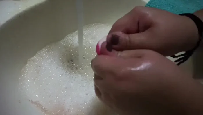 Rinse and squeeze thoroughly.