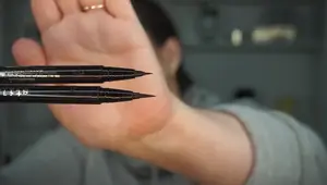 Stila Stay All Day Micro Tip Liner Review: The Tiniest Eyeliner for Hooded Eyes?