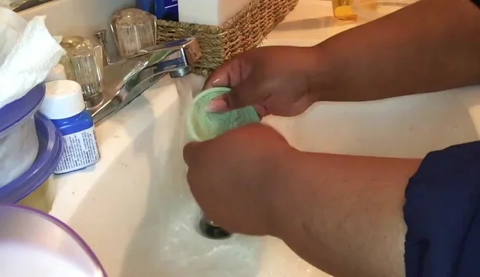 Rinse and clean the brush cleaning mat thoroughly after use.