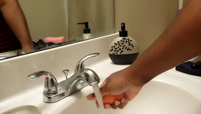 Rinse the sponge thoroughly.