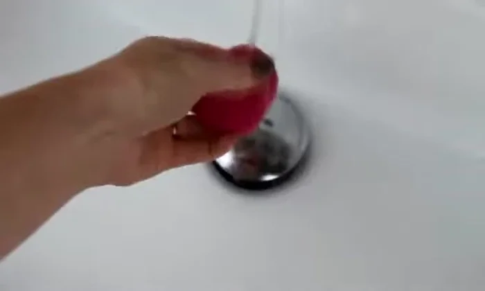 Applying foundation using MAC Soft Point Sponge Applicator