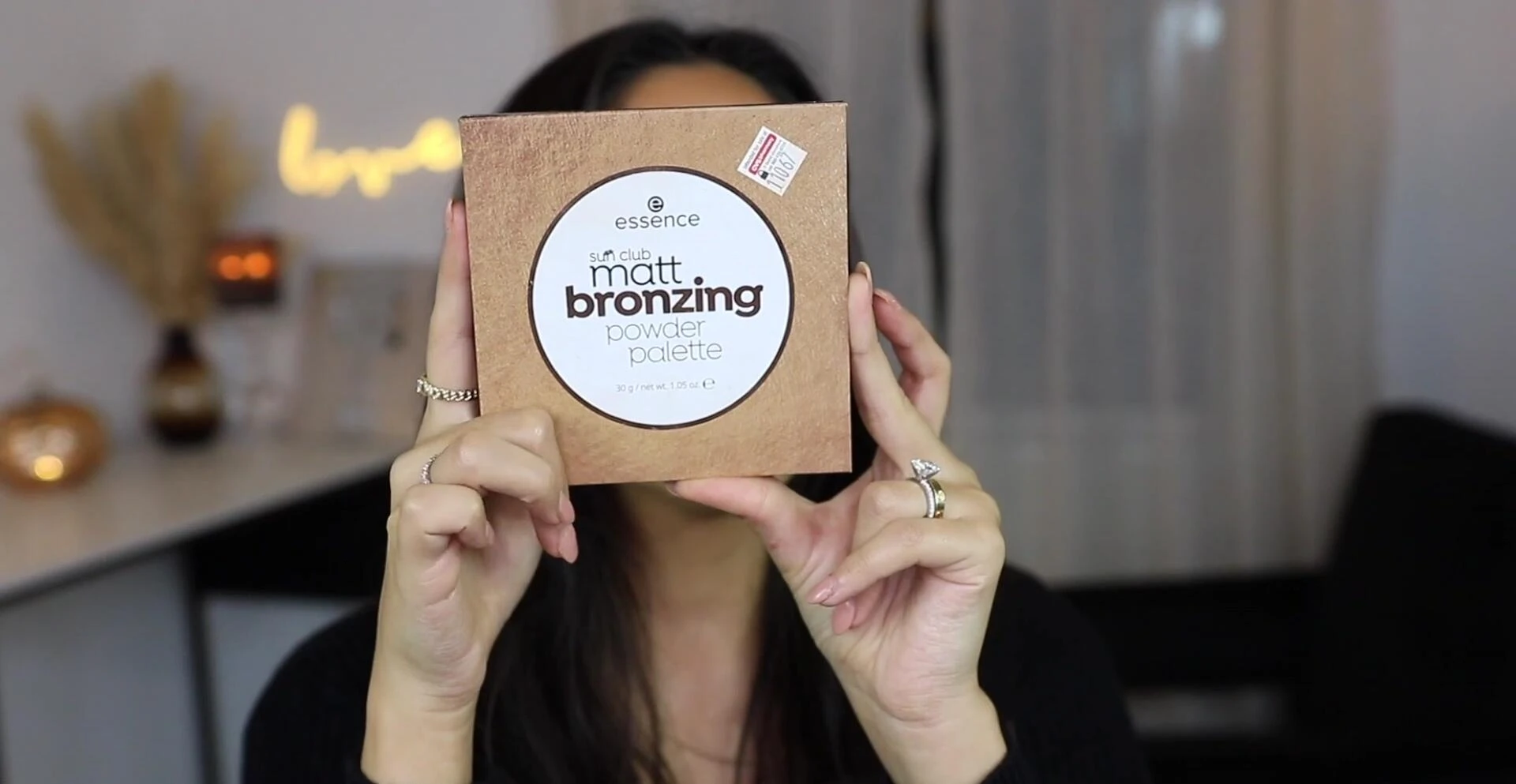 Essence Sun Club Bronzing Powder Palette