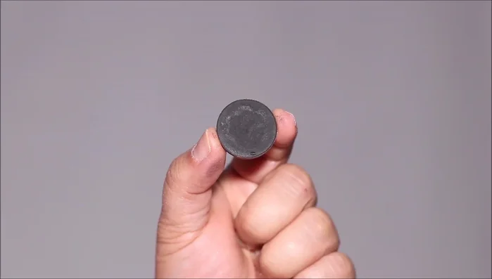 Highlight the brow bone.