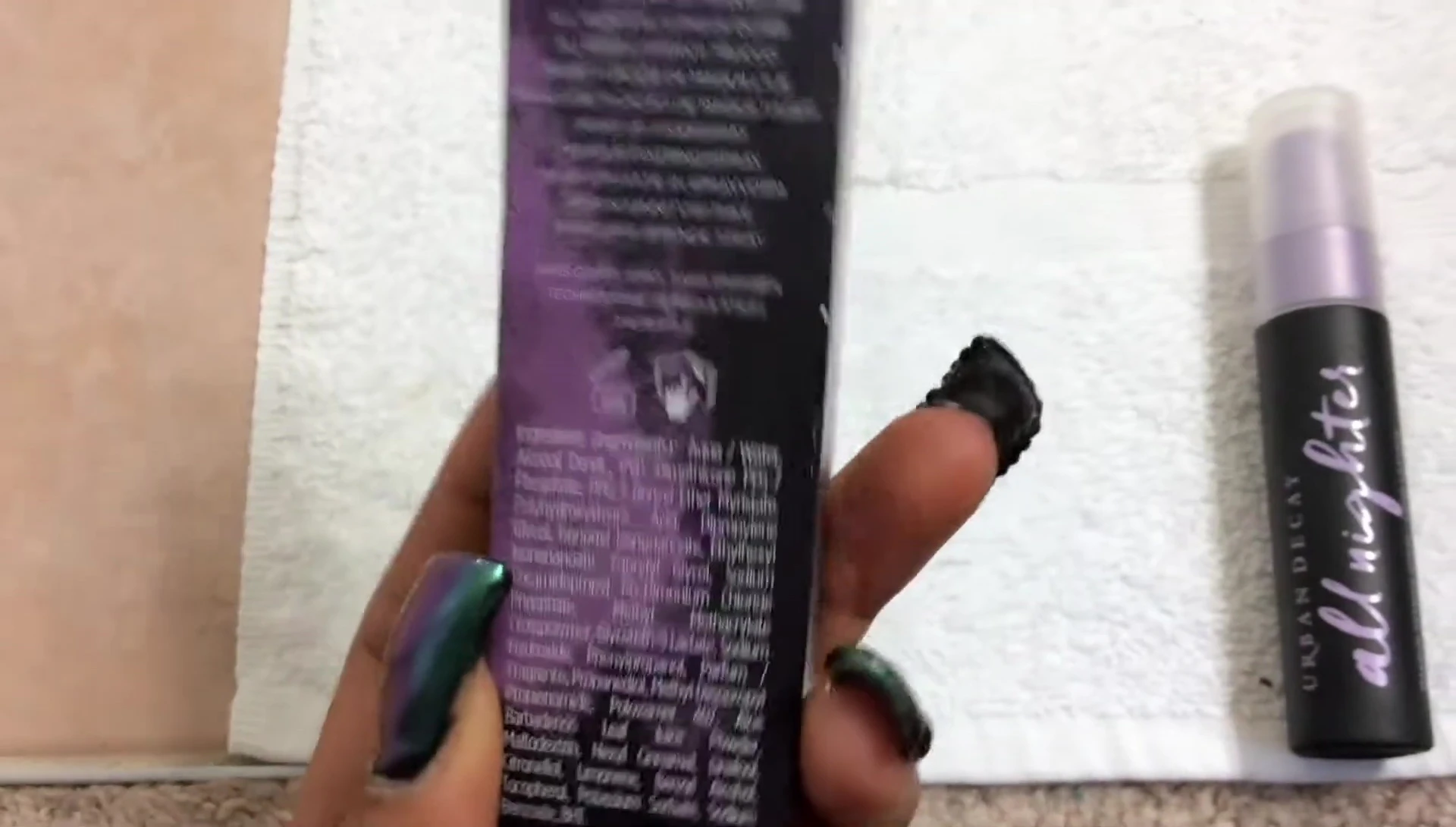 Speaker highlighting the non-comedogenic nature of the product
