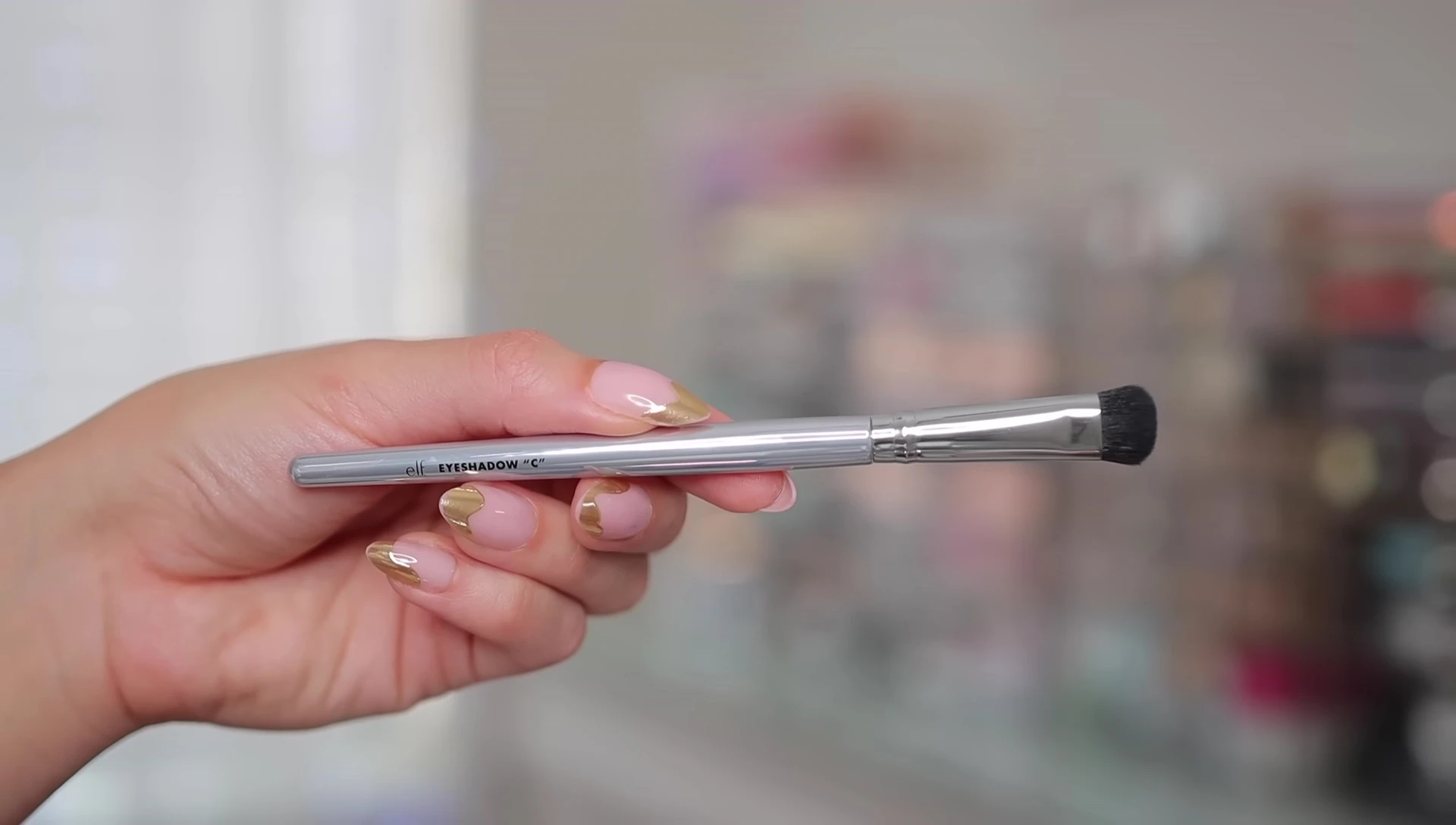The e.l.f. eyeshadow 'C' brush