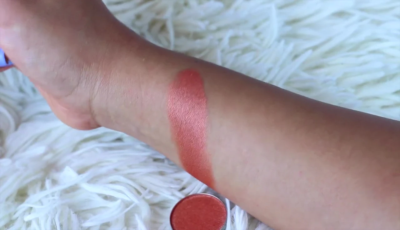 Luxie Eyeshadow 254 swatch