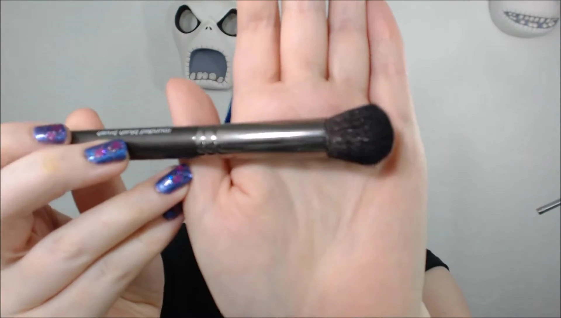 Close-up of the Makeup Geek rounded blush brush