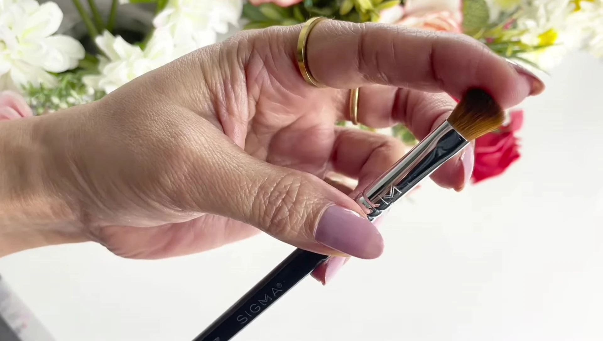 The E35 Tapered Blending brush