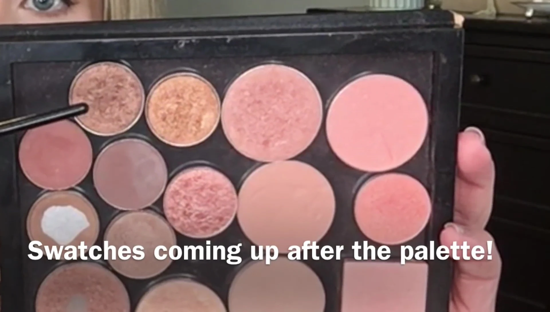 Close up of some of the shadows in the palette.
