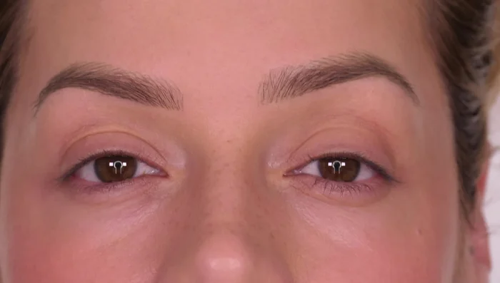 Apply concealer to the outer corner of your eye, following the lower lash line upwards towards your temple, to create fullness and a lifted appearance.